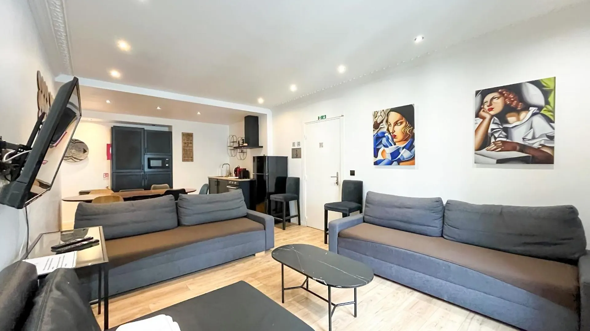 Urban Flat 104 - 4 Bedroom Flat Opera 파리 아파트