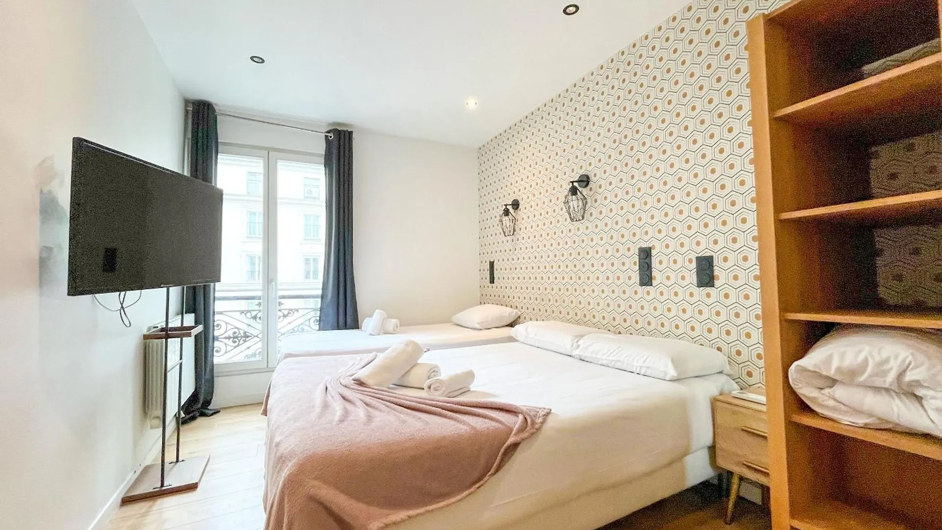 Apartment Urban Flat 104 - 4 Bedroom Flat Opera Paris